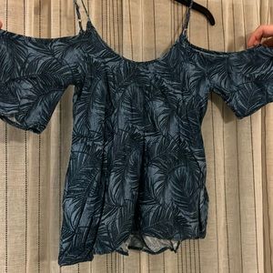 Off the Shoulder Shirt, size: XS, color: Blue